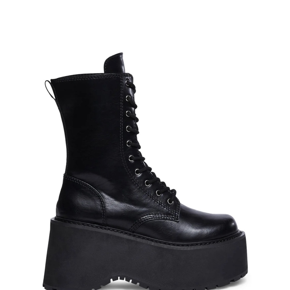 Size 7 Current Mood Dolls Kill Grunge at Heart Combat Boots
